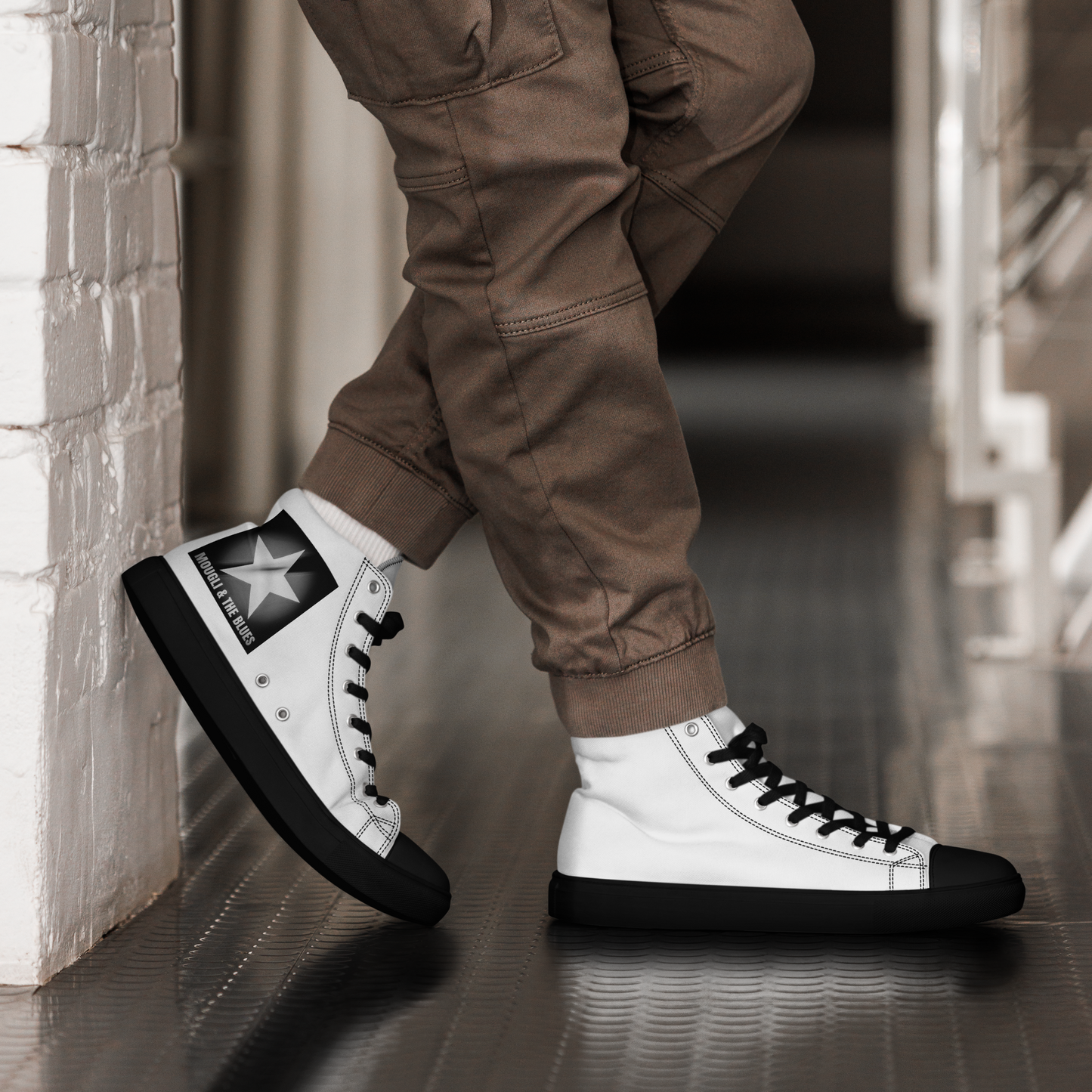 Pornstar logo Men’s high top canvas shoes